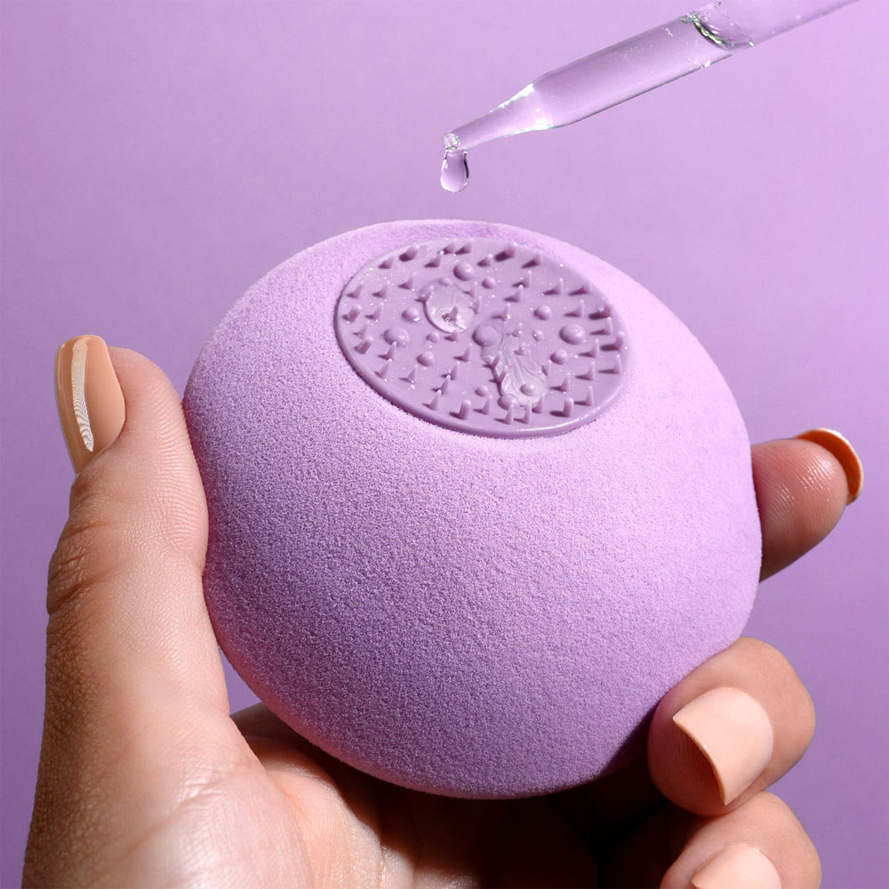 Miracle Skincare Sponge_079625042238_Real Techniques-4