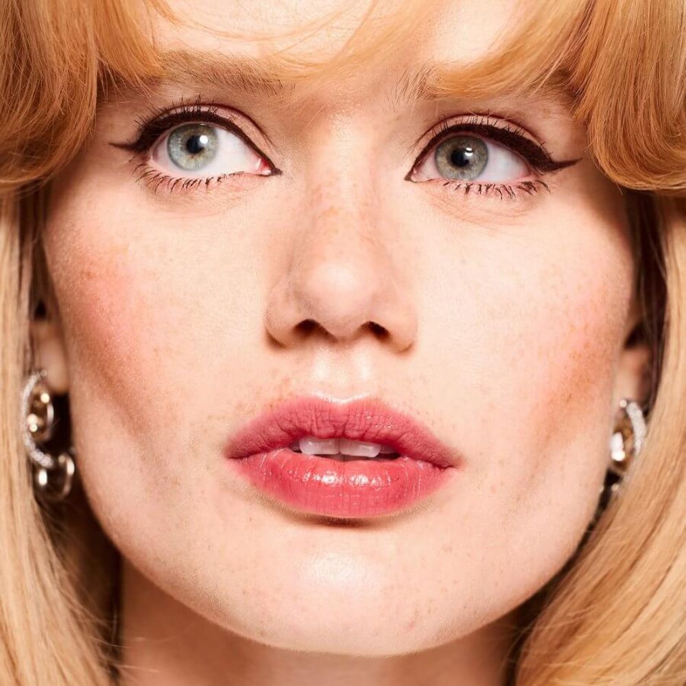 Almost Lipstick Black Honey Diamond Limited Edition_192333275979_Clinique-3