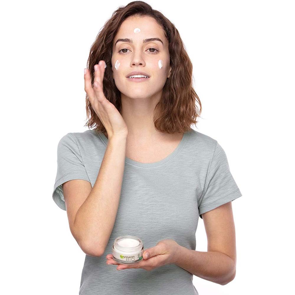 Crema viso anti-rughe lavanda rigenerante_3600542196802_Garnier-3