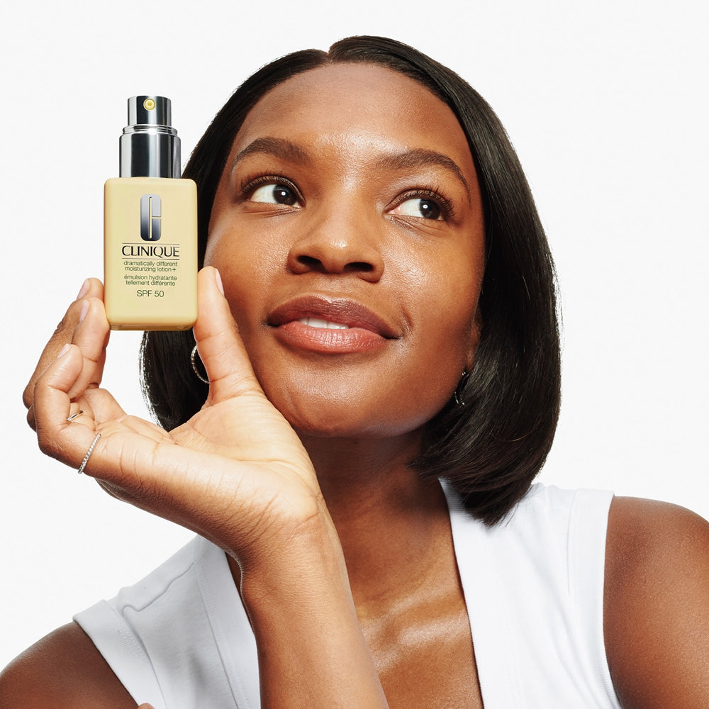 Dramatically Different Moisturizing Lotion SPF 50_192333242797_Clinique-7