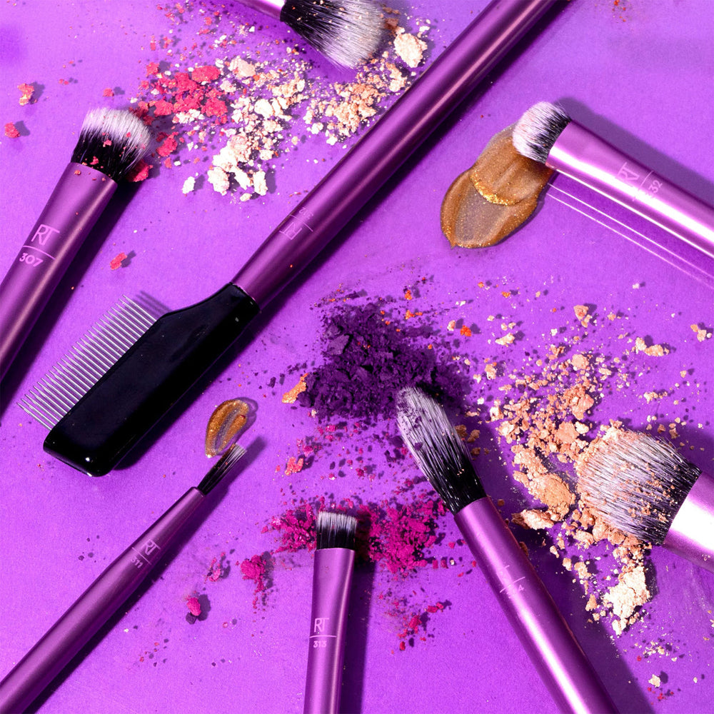 Everyday Eye Essentials_079625019919_Real Techniques-8