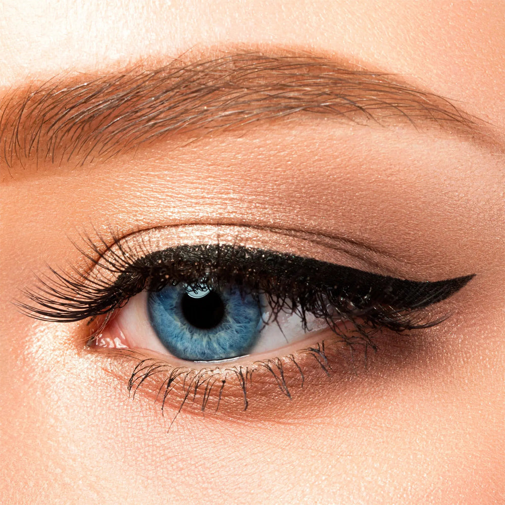 Eyes on Fleek Eyeliner_8052469790611_Mesauda-4