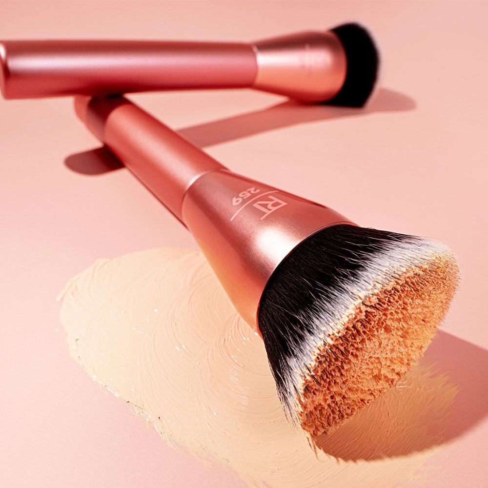 Glow Round Base Pennello per Fondotinta_079625440812_Real Techniques-7