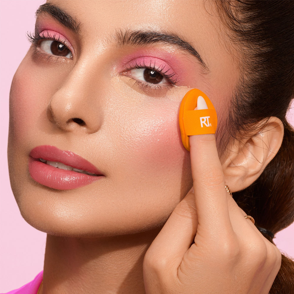 Mini Miracle Concealer Puff_079625440874_Real Techniques-4