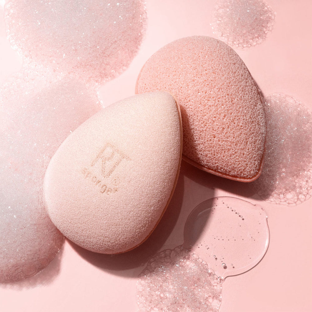 Miracle Cleanse Sponge_079625042221_Real Techniques-5