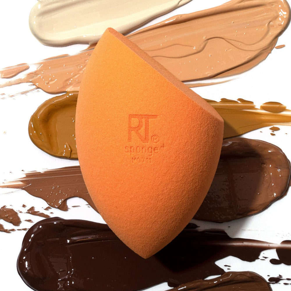 Miracle Complexion Sponge_079625915662_Real Techniques-7