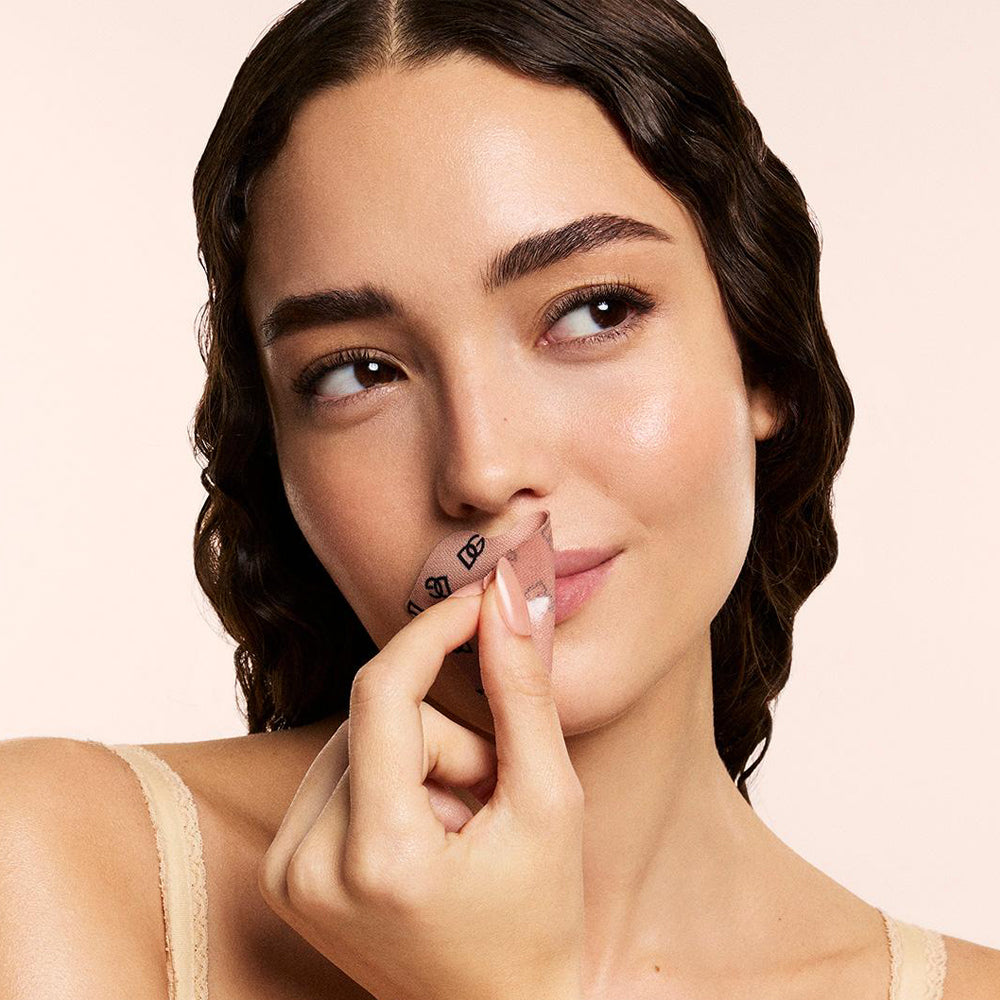 Nouri Kiss Petal Lip Patches_8058806851748_Dolce & Gabbana-4