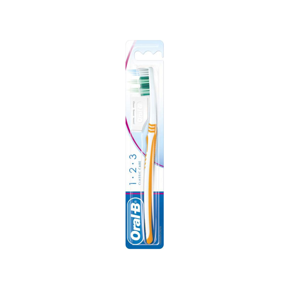Oral B Spazzolino 40 Medio_50947089_Procter & Gamble