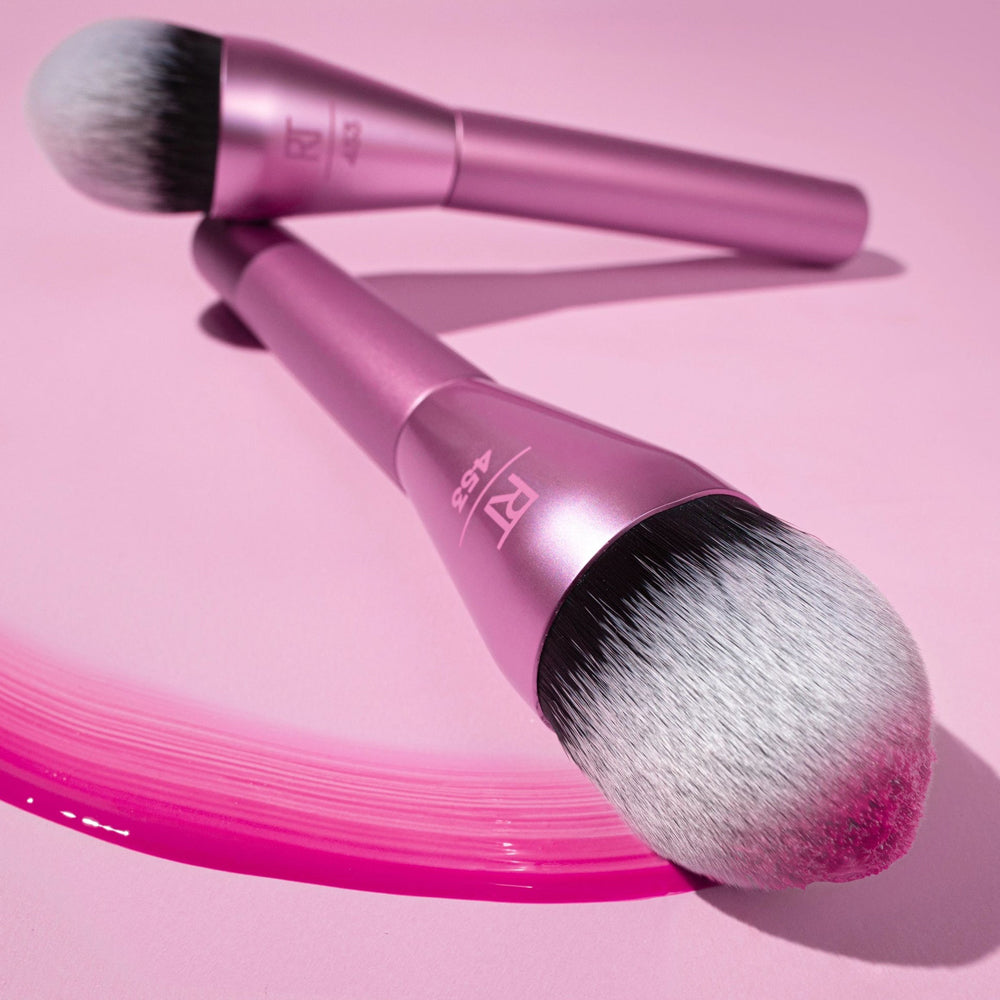 Power Pigment Blush Pennello_079625440843_Real Techniques-7