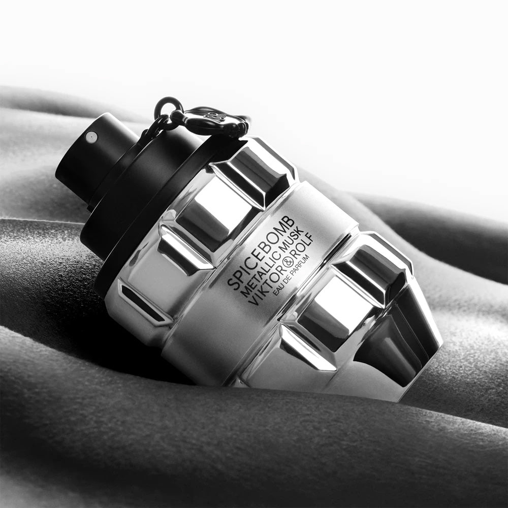 Spicebomb Metallic Musk Eau de parfum_3614274293906_Viktor & Rolf-6