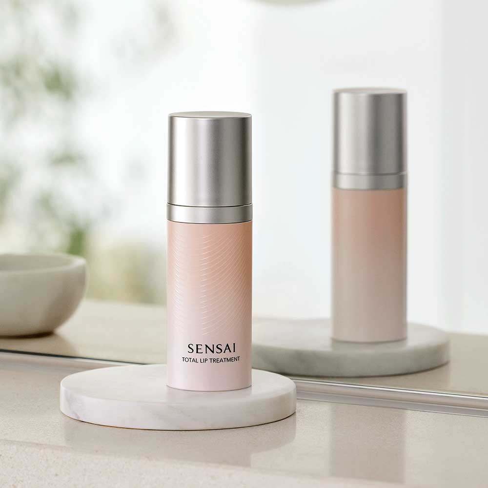 Total Lip Treatment Stick_4973167942420_Sensai-3