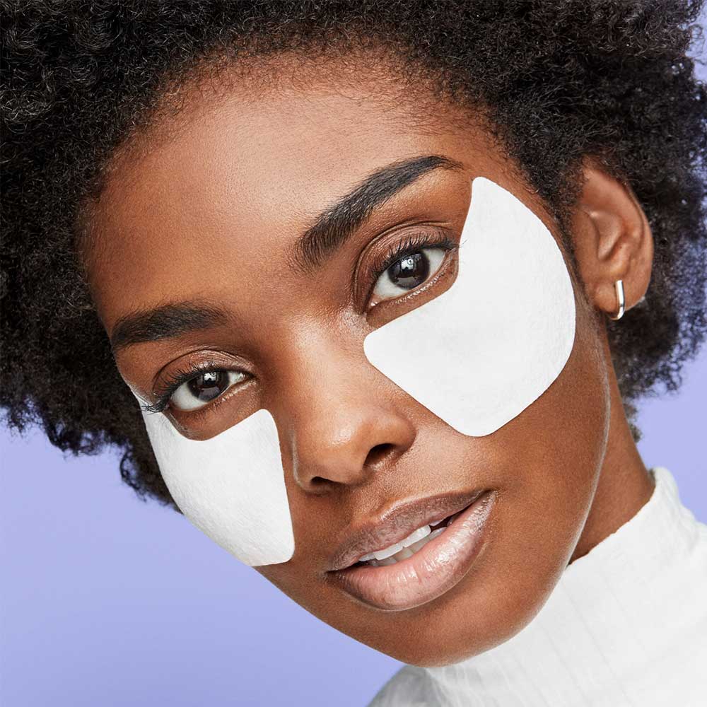 Uplifting and Firming Express Eye Mask_729238163805_Shiseido-2